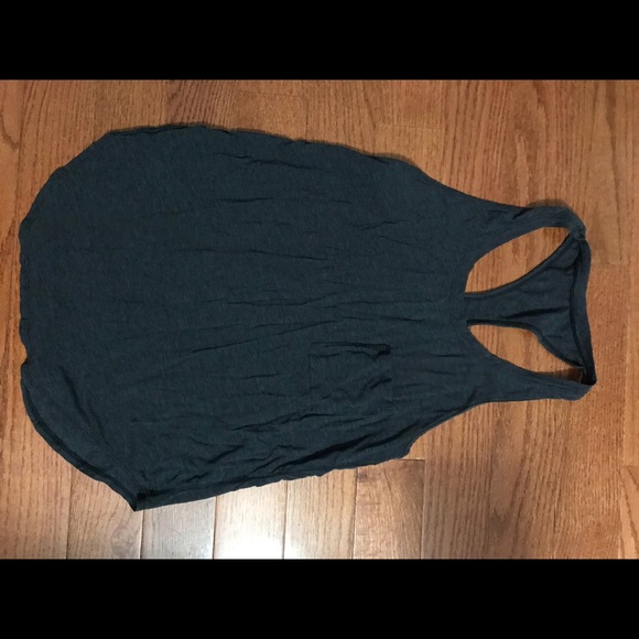 lululemon athletica Tops - Lululemon Charcoal Grey — Size 6 — Pocket Tank Top